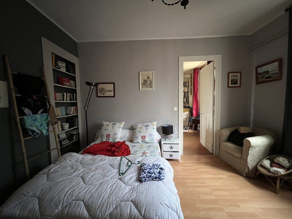 chambre avant vue face