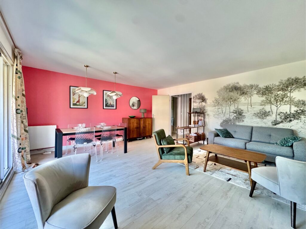 après : vue sur la salle à manger