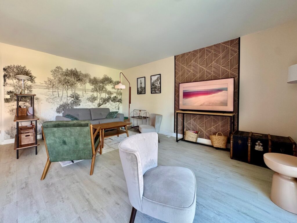 après: l'espace salon